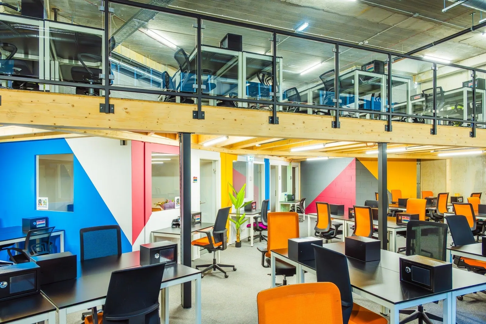 Colors Business Center - Differdange, Open-plan office, Differdange