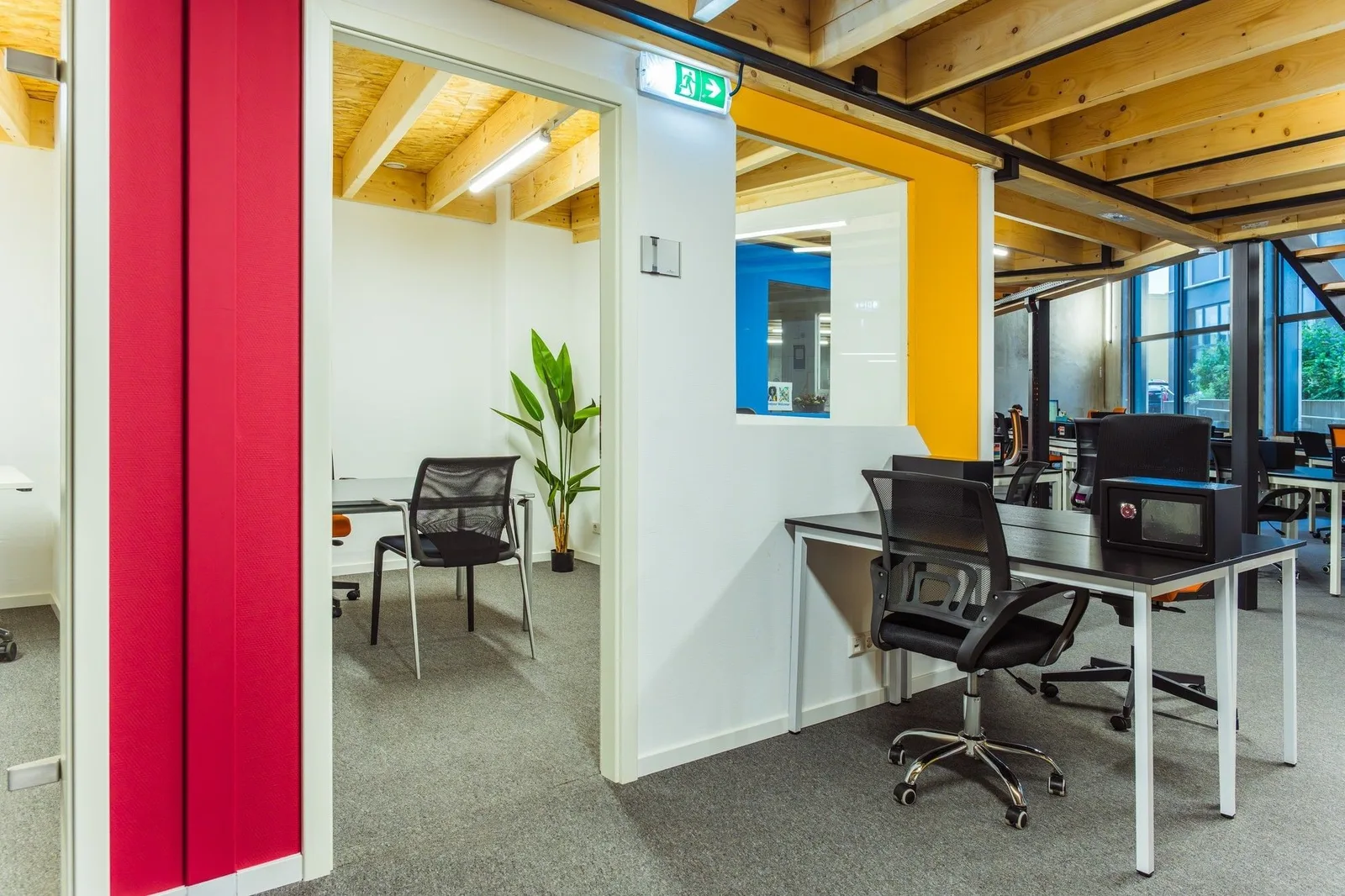 Colors Business Center - Differdange, Private office, 2 desks, Differdange