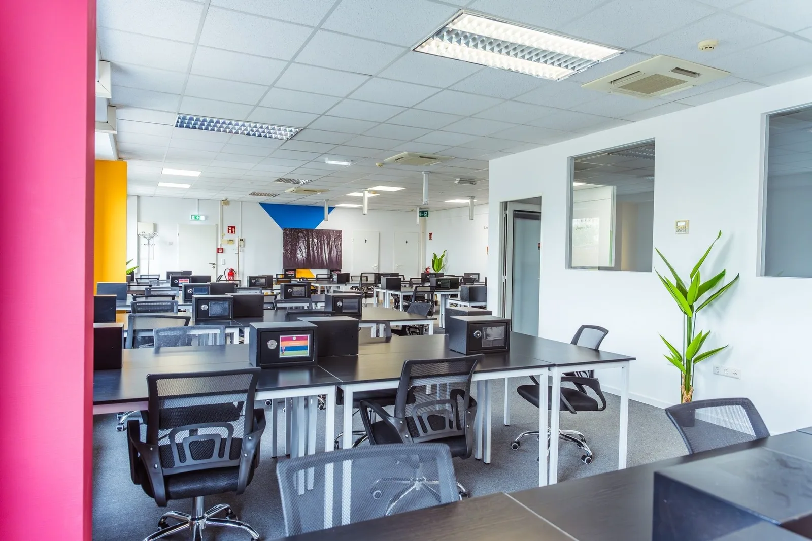 Colors Business Center - Industrie - Bertrange, Open space, Bertrange