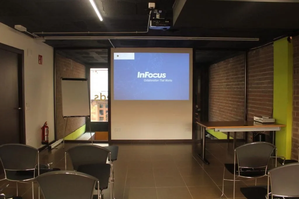 Coloured Seeds, Training room for 8 people, Vilanova i la Geltrú