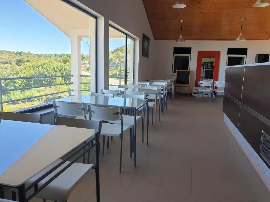 Com Estrella, Cafeteria, Seia