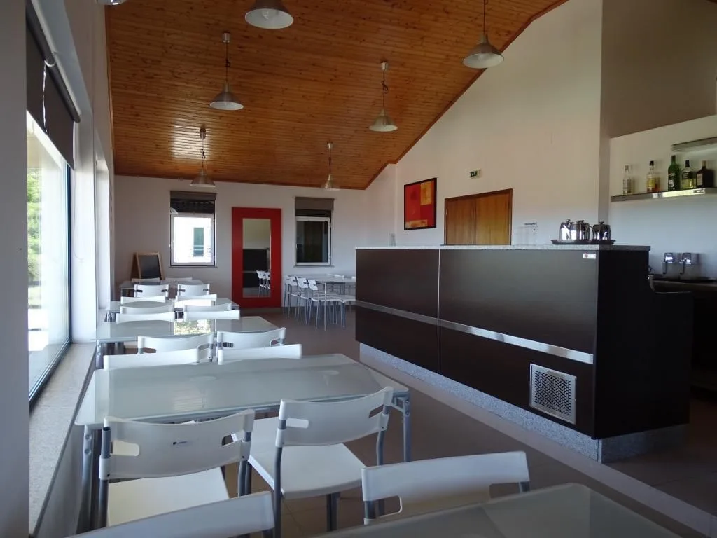 Com Estrella, Cafeteria, Seia