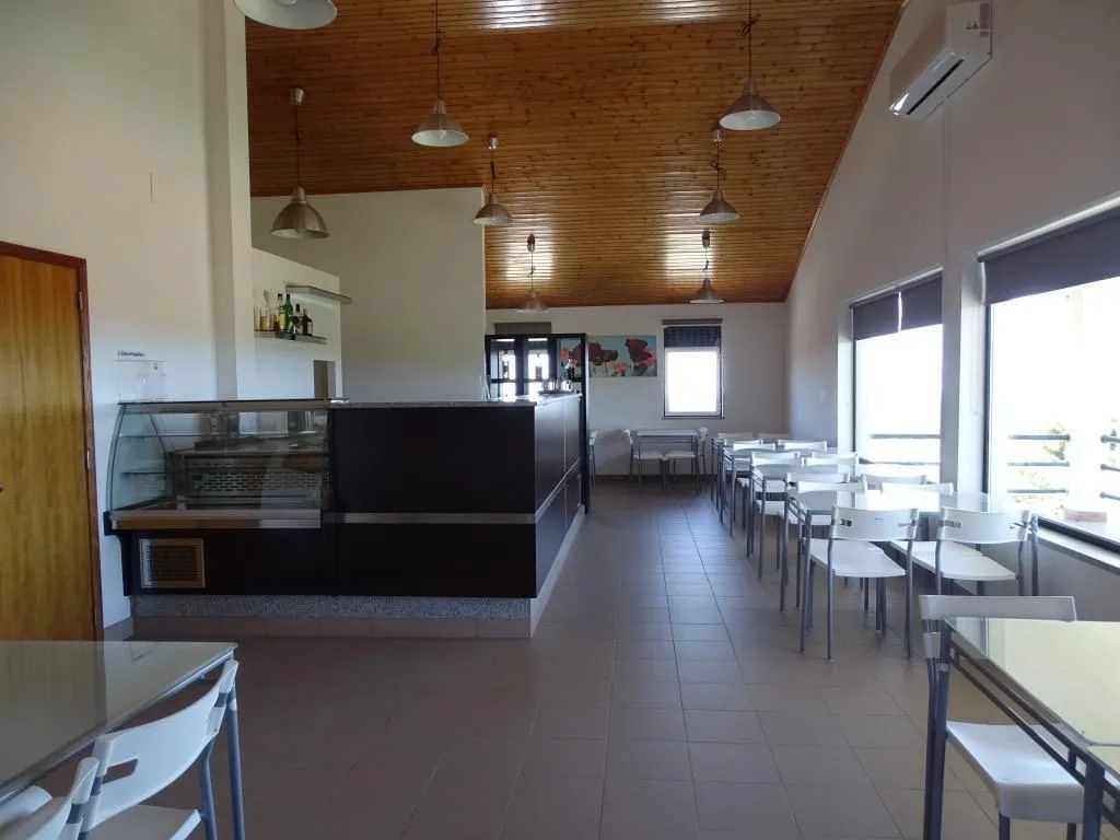 Com Estrella, Cafeteria, Seia