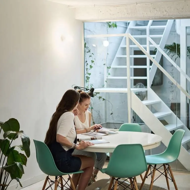 Coma Coworking, Sala de reuniões para 5 pessoas, Madrid