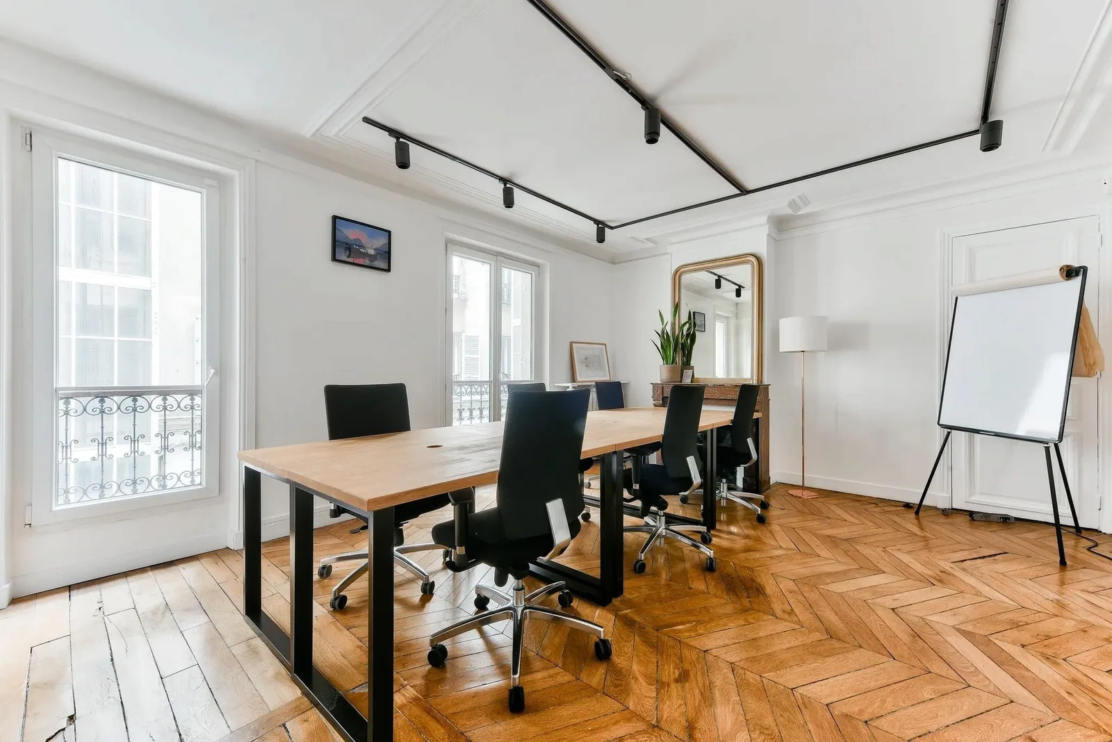 Come and Work Le Belzunce, Meeting room for 6 people, Paris 10e