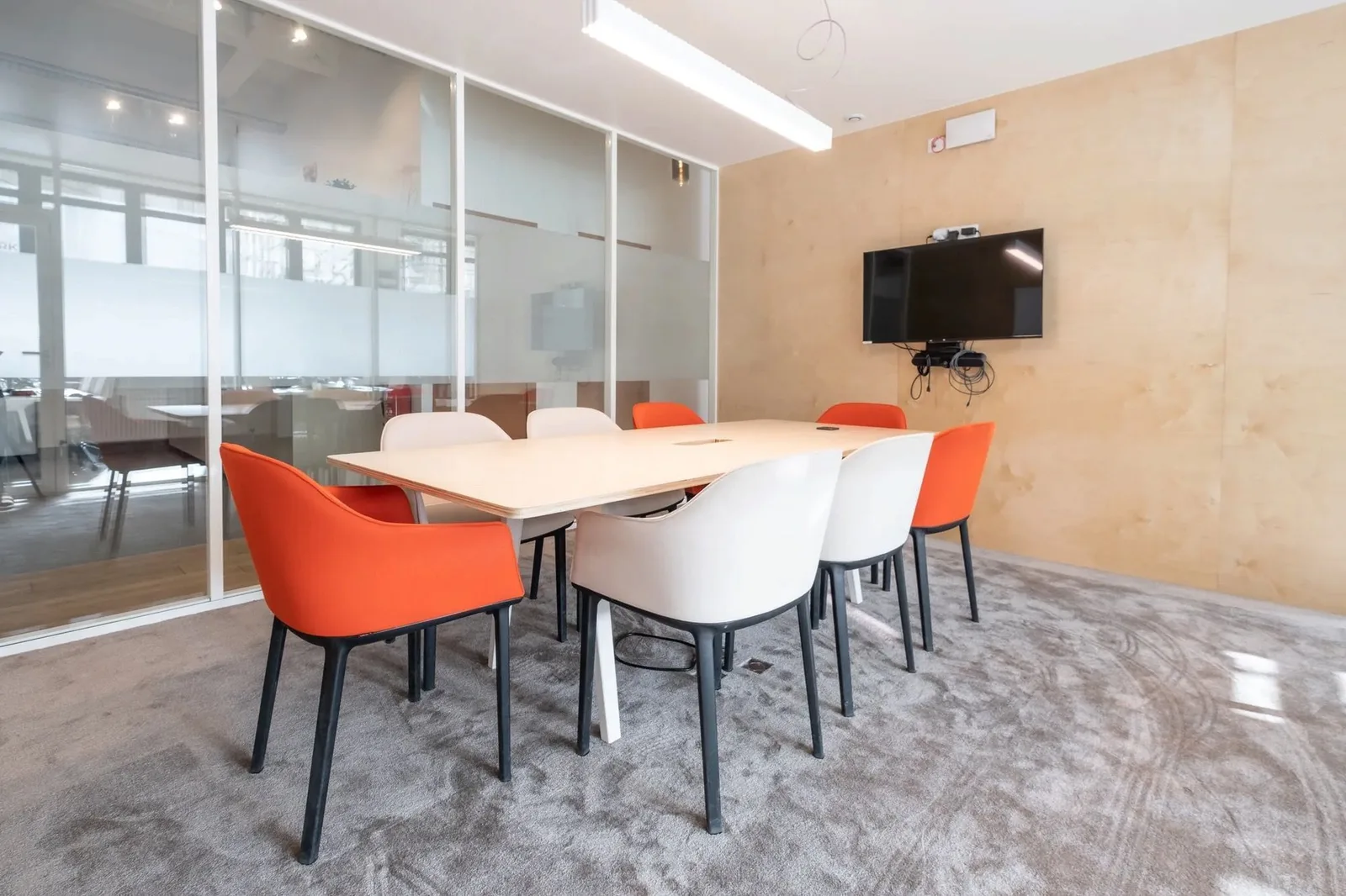 Come And Work Le Joaillier - 52 postes, Salle de réunion 8 personnes, Paris 2e