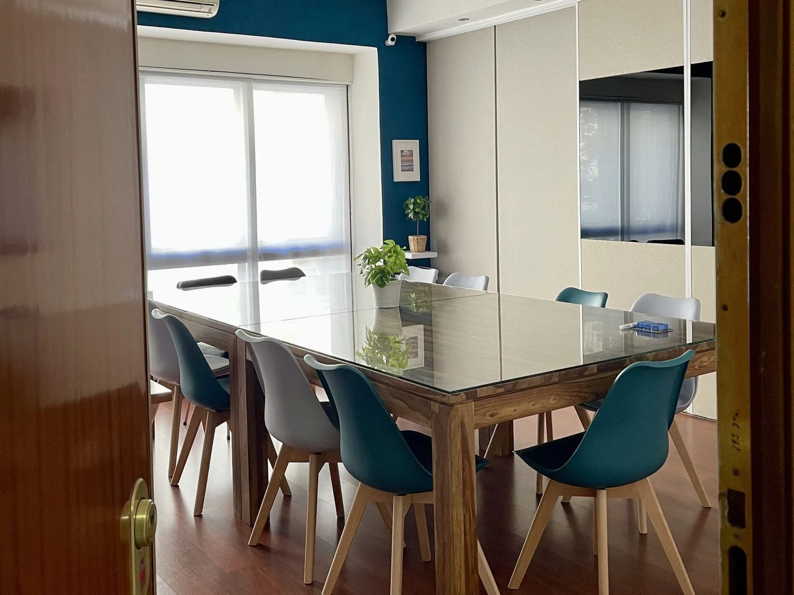 Comparte, Sala de reuniones para 8 personas, Madrid