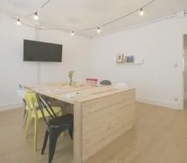 La Comunidad, Salle de réunion 6 personnes, La Corogne