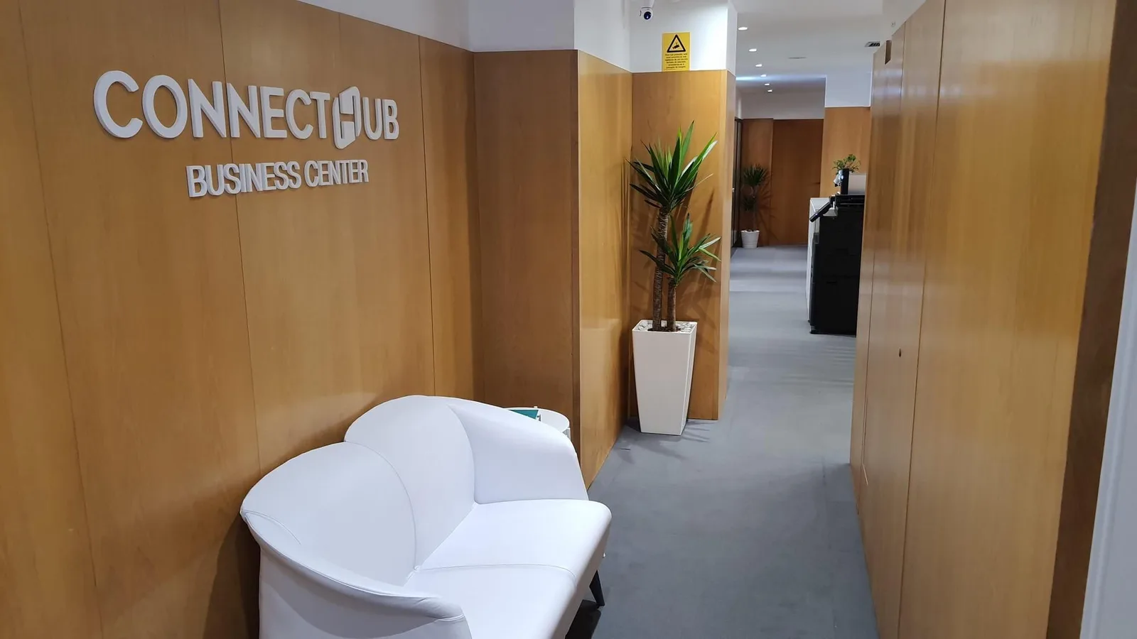 ConnectHUB Business Center, Recepción, Santarém