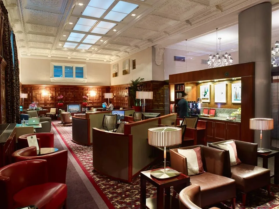 Connections at Trafalgar Square, Lounge, London