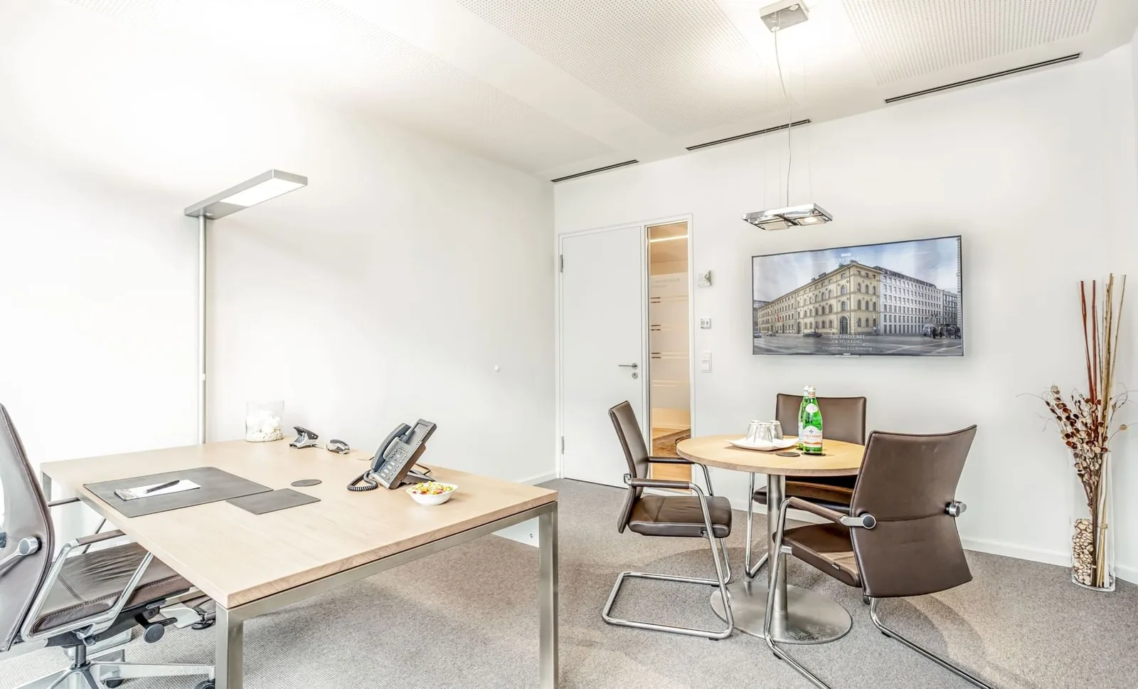 Contora Office Solutions - München Theresienhof, Privatbüro mit 2 Arbeitsplätzen, München