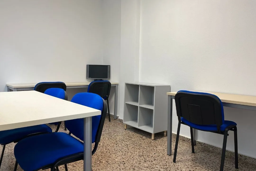 Convenient Coworking, Despacho privado con 6 puestos, Valencia