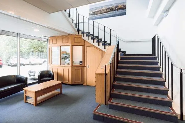 Corby Business Centre, Réception, Corby