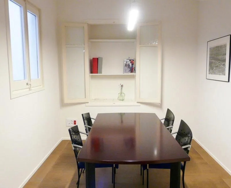Cossi Coworking, Meeting room for 4 people, Girona