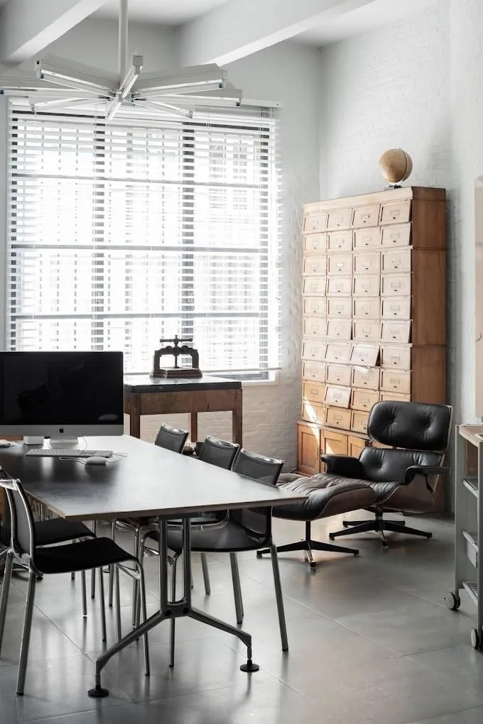 CowGum, Private office, 1 desk, Antwerp