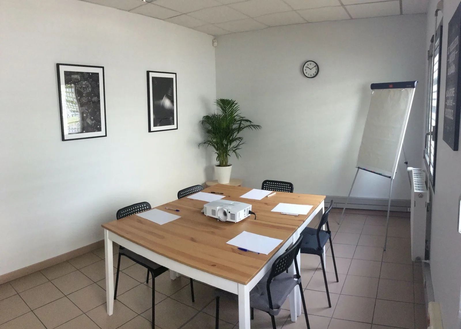 Cowork In Grenoble, Meeting room for 6 people, Grenoble