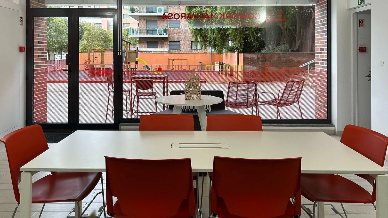 Cowork Malvarosa, Sala de reuniones para 6 personas, Alverca do Ribatejo