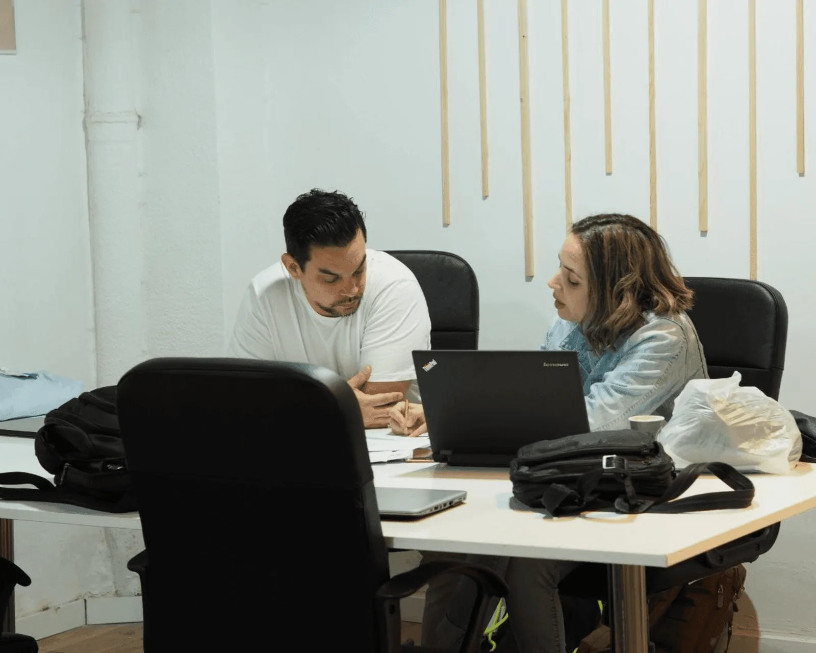 Cowork Monteolivete, Meeting room for 3 people, Valencia