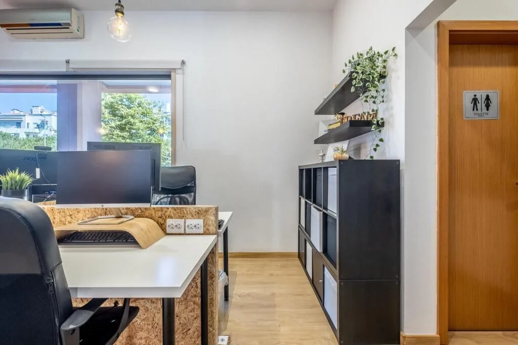 Cowork Montijo, Private office, 2 desks, Montijo