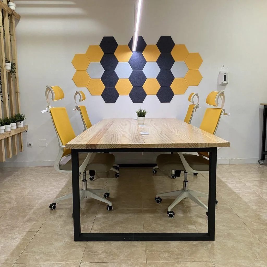 Cowork Plus Santiago De Compostela, Sala de reuniões para 4 pessoas, Santiago de Compostela