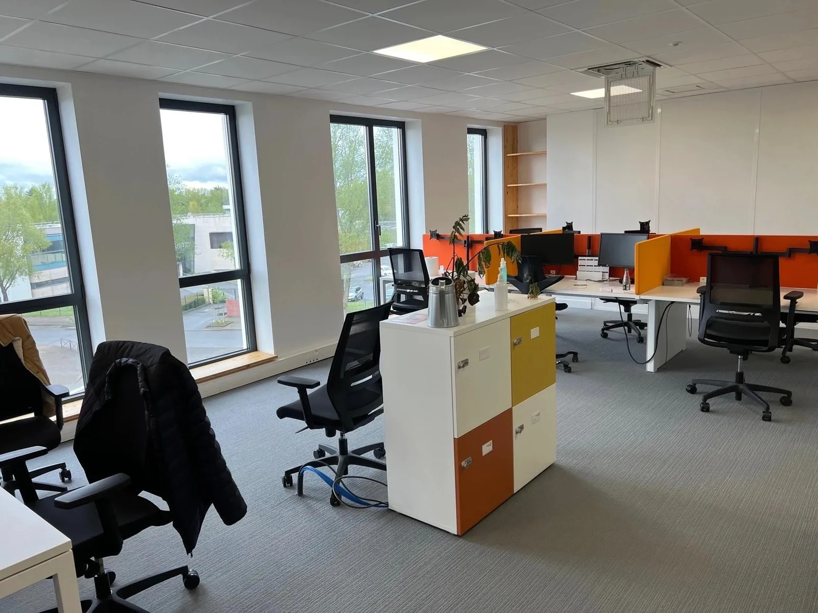 Coworkea Guyancourt, Open-plan office, Guyancourt
