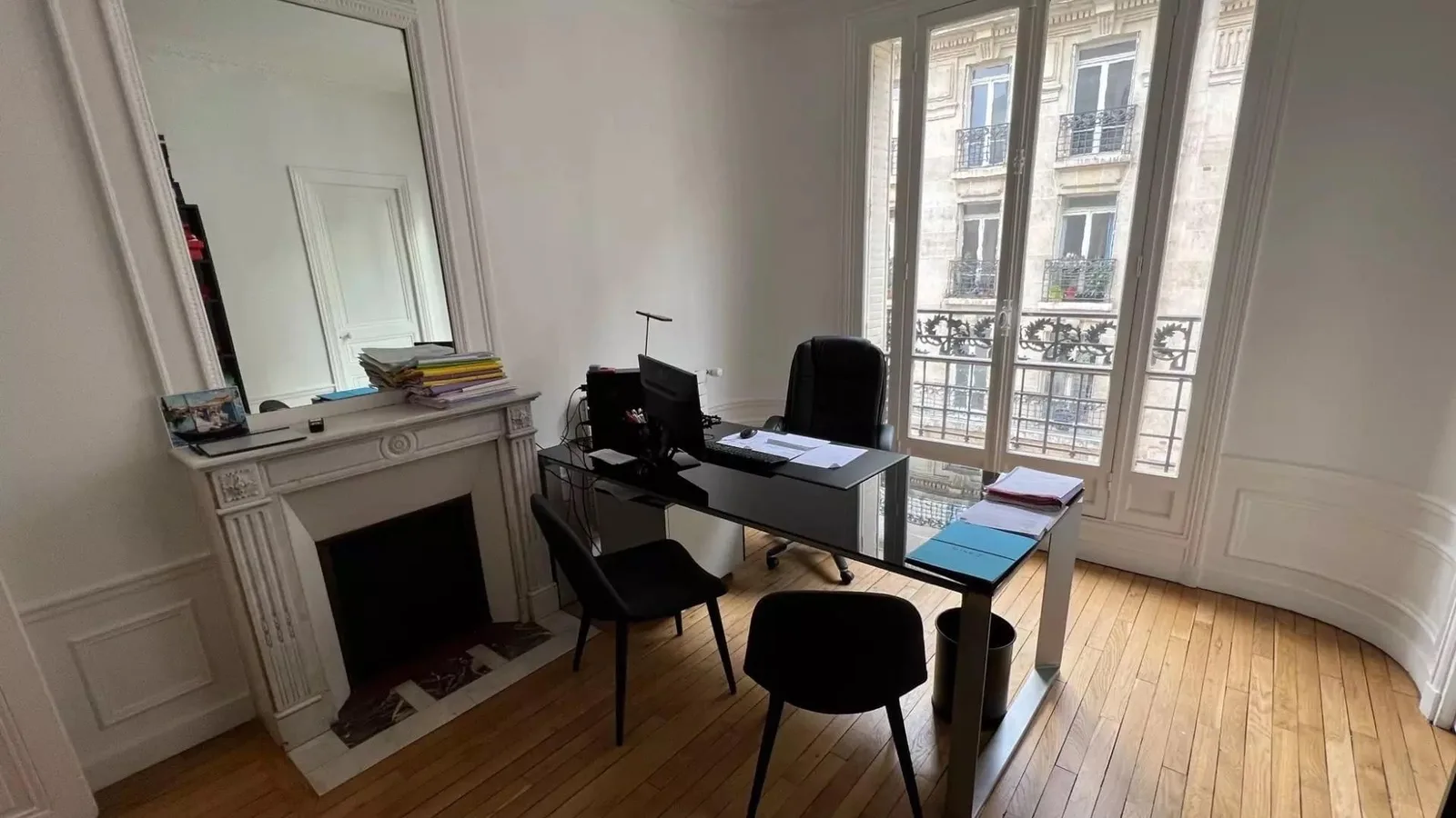 Coworkea Laos, Privatbüro mit 1 Arbeitsplatz, Paris 15e