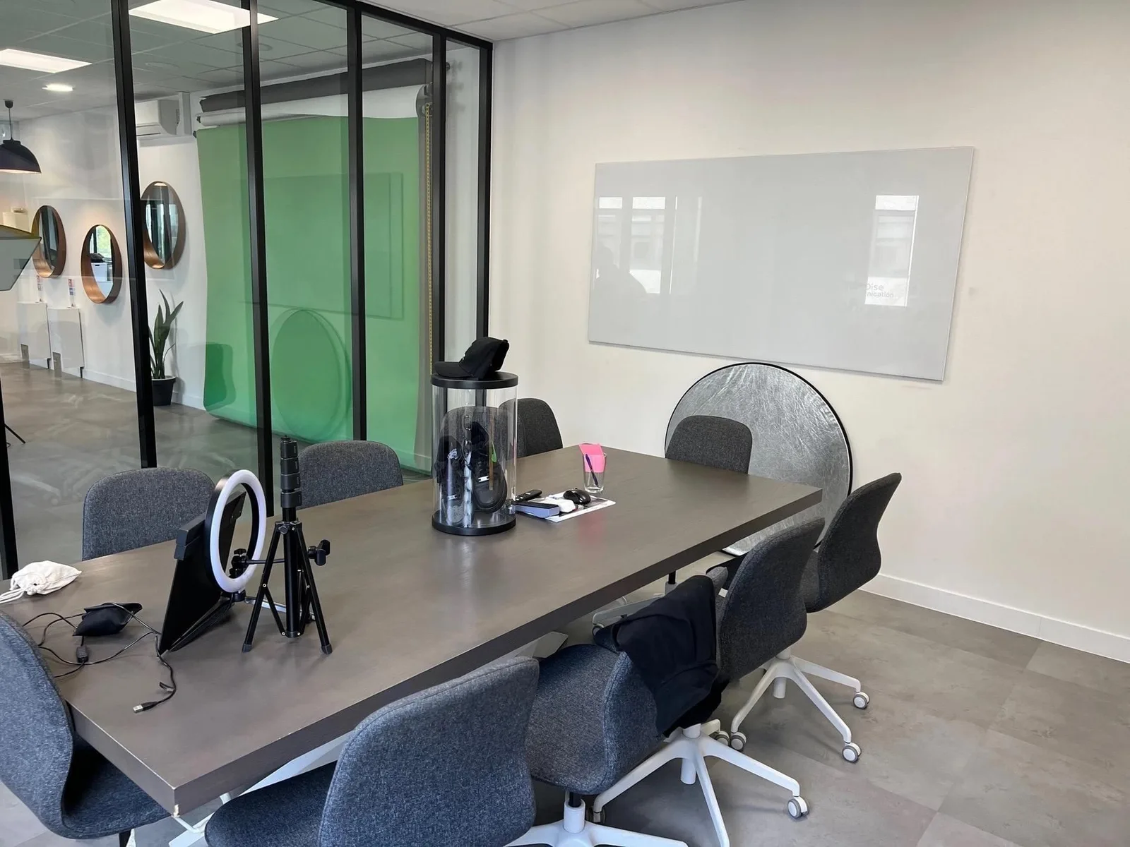 Coworkea Osny - Cergy, Salle de réunion 8 personnes, Osny