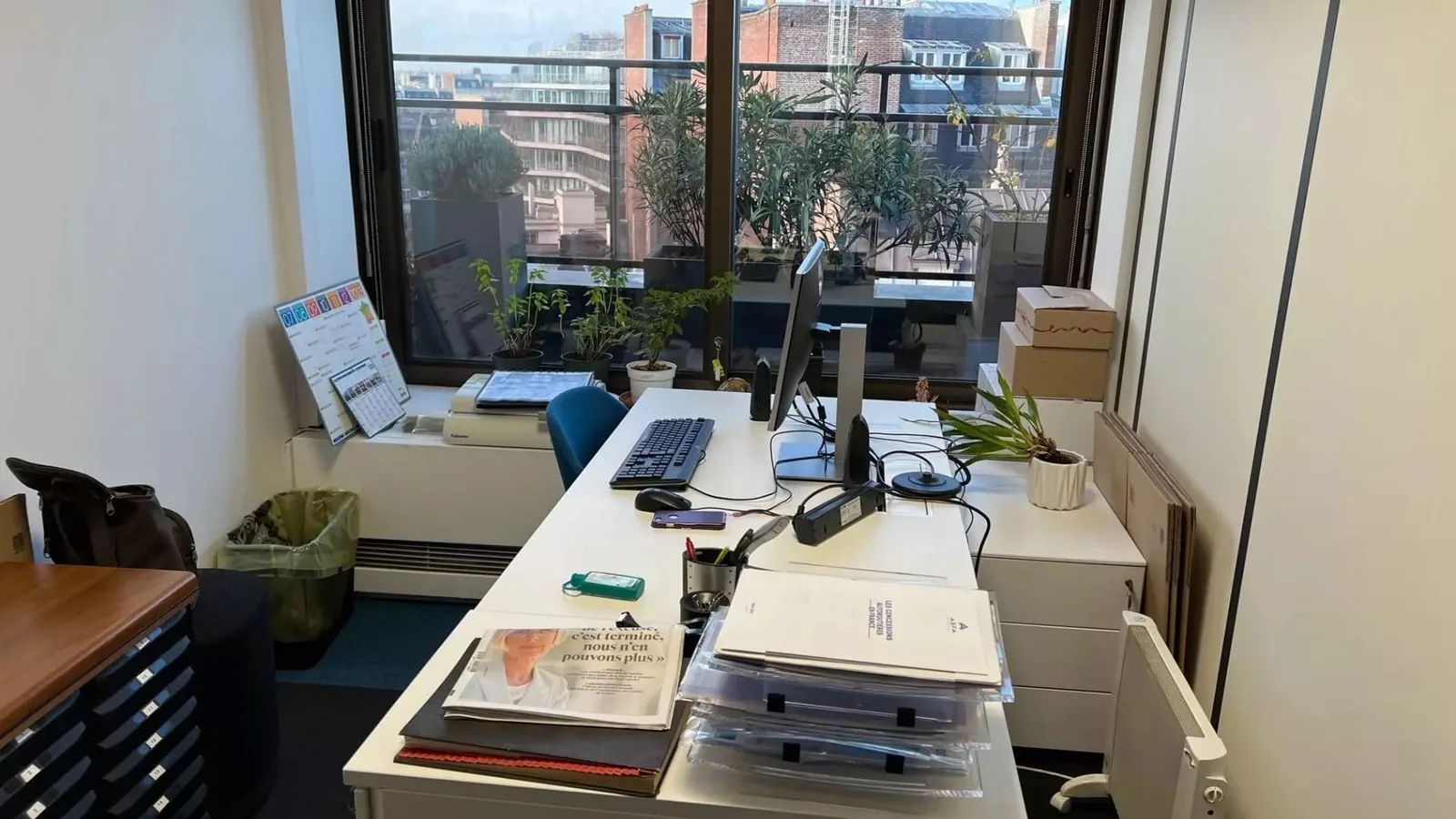 Coworkea Porte Maillot, Privatbüro mit 2 Arbeitsplätzen, Paris 16e