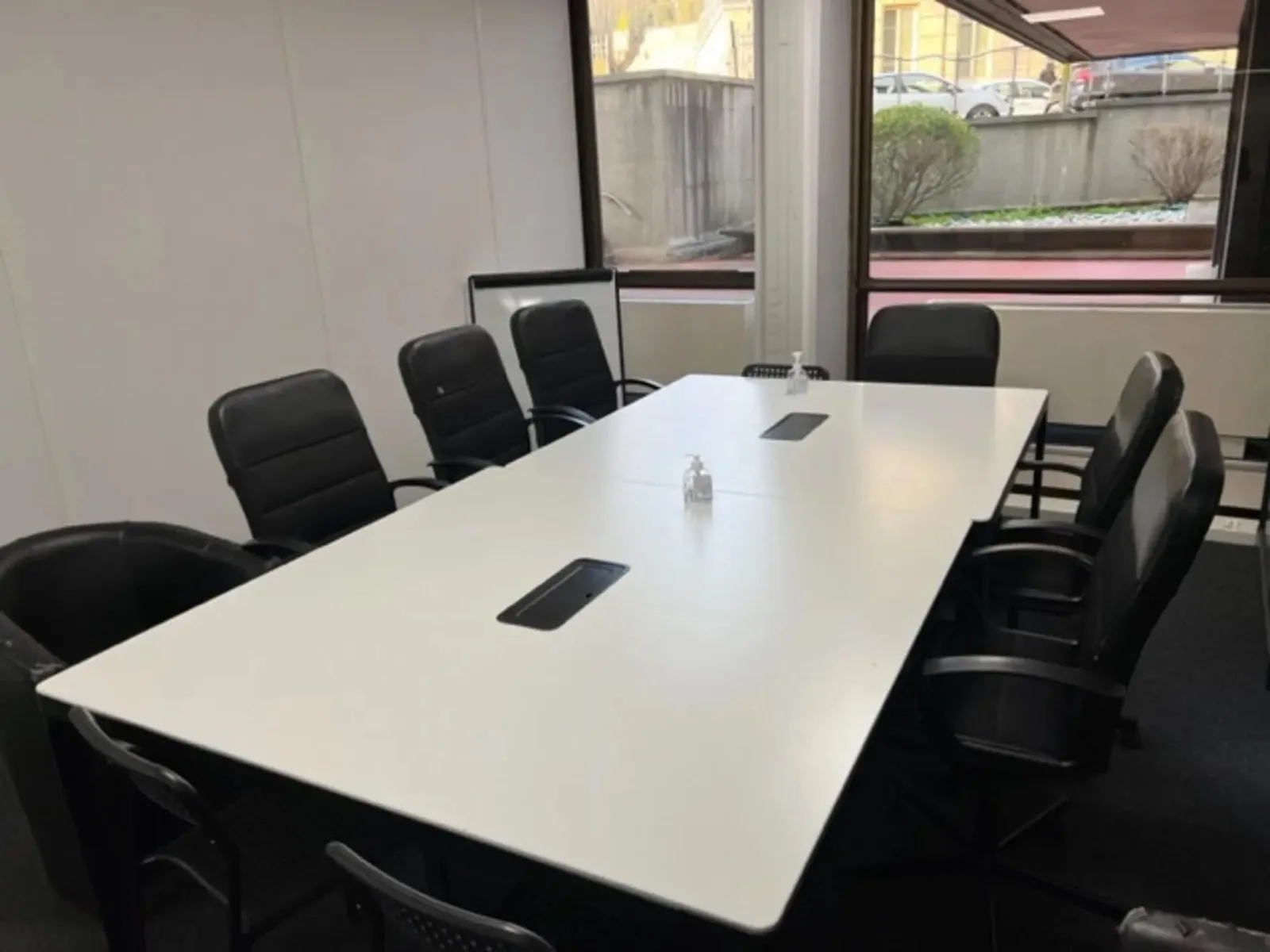 Coworkea Saint Cloud, Meeting room for 8 people, Saint-Cloud