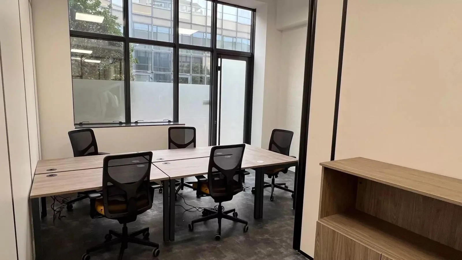 Coworkea Vanves, Privatbüro mit 5 Arbeitsplätzen, Vanves