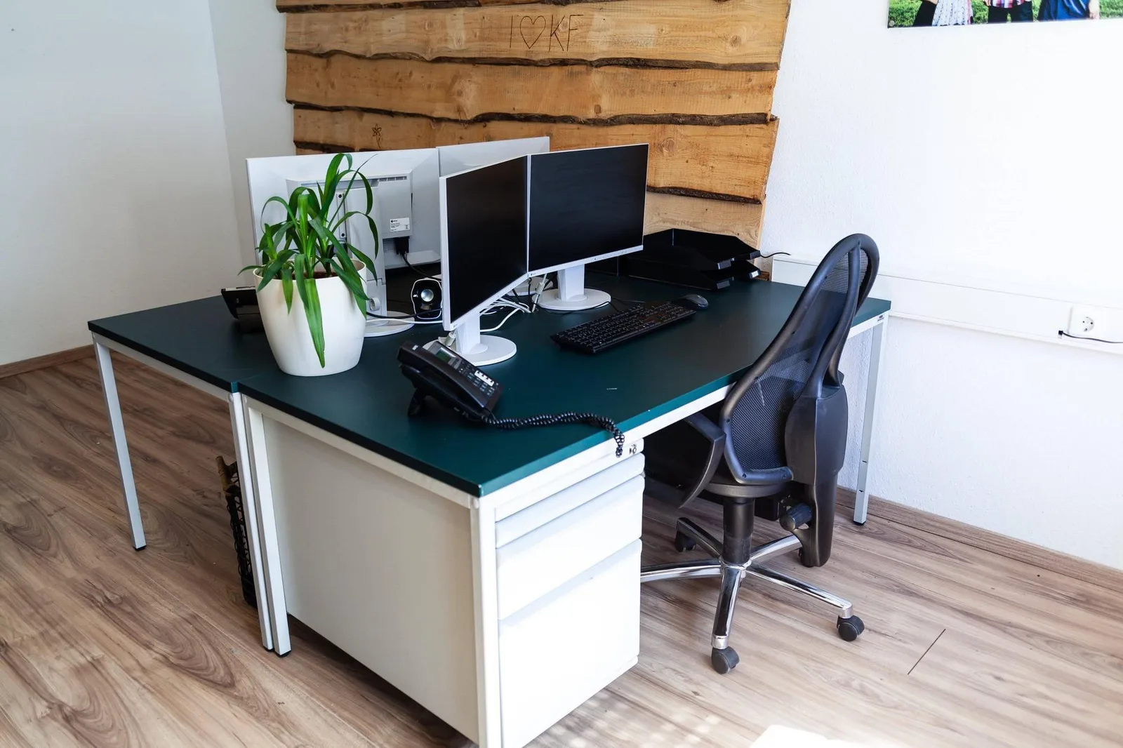 The Coworkers, Privatbüro mit 4 Arbeitsplätzen, Aldingen