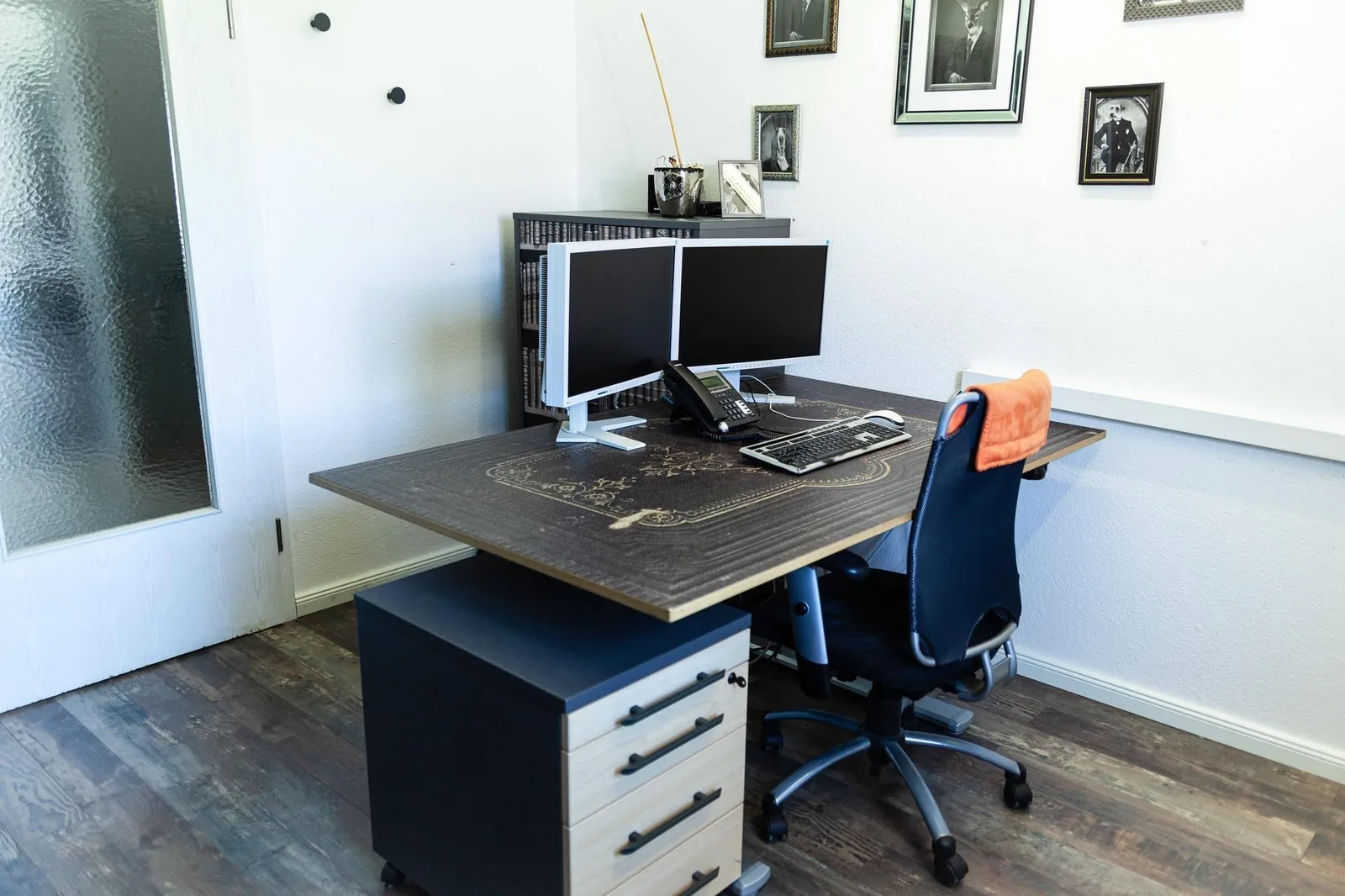 The Coworkers, Privatbüro mit 1 Arbeitsplatz, Aldingen