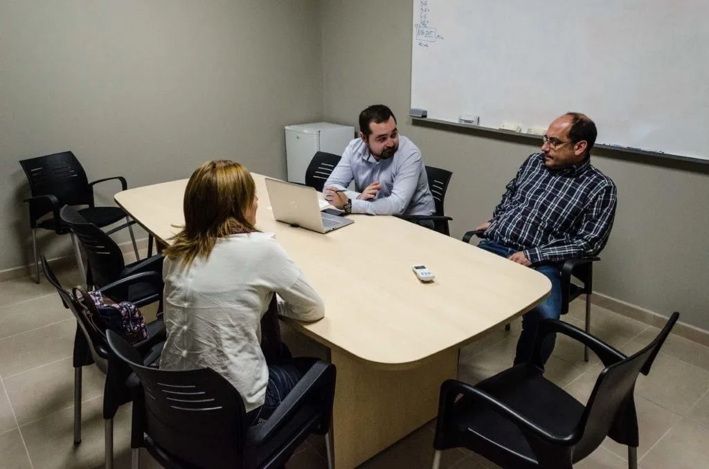 Coworking Activa Park, Sala de reuniões para 6 pessoas, Lleida