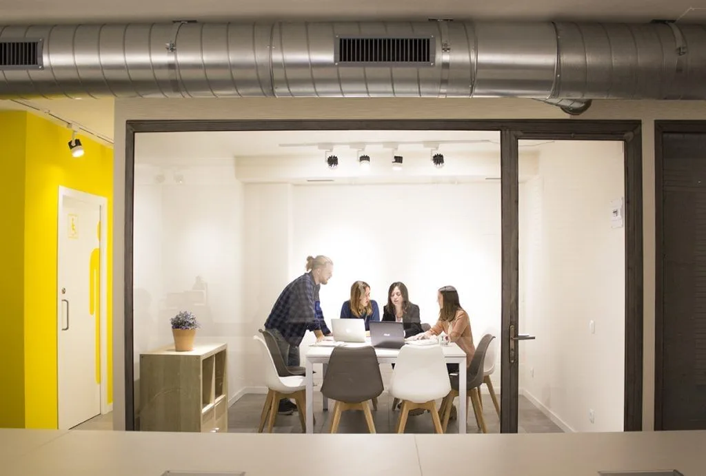 Coworking Aplec, Sala de reuniões para 6 pessoas, Sant Celoni