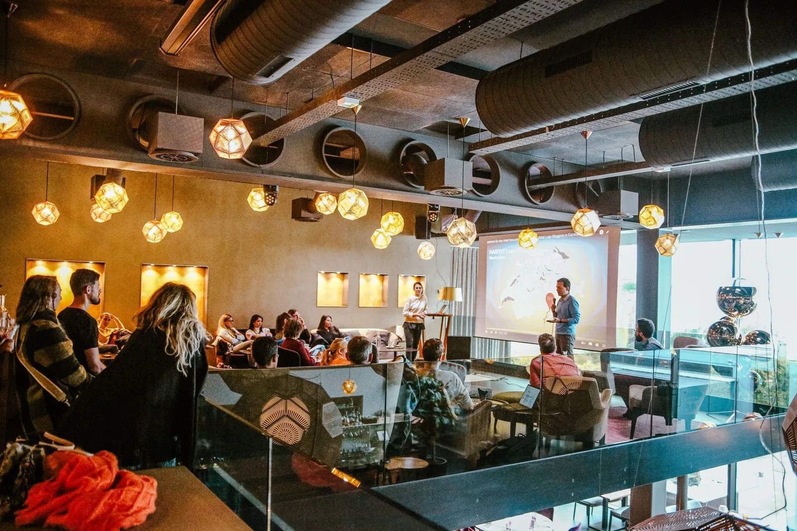 Coworking Bar Locarno, BLU Restaurant & Lounge, Salle de formation, Locarno