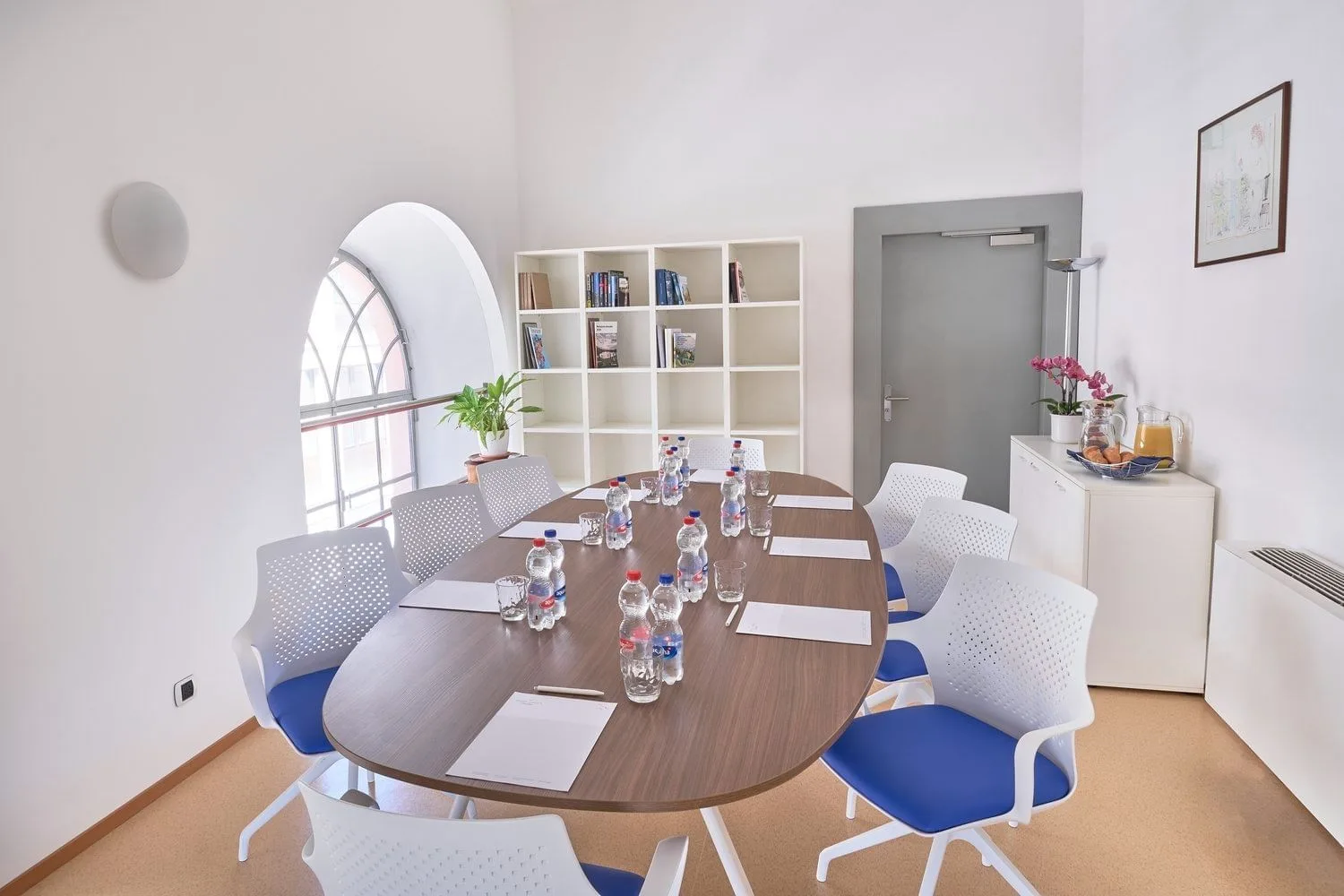 Coworking Bar Locarno, Hotel Zurigo Downtown, Meeting room for 10 people, Lugano