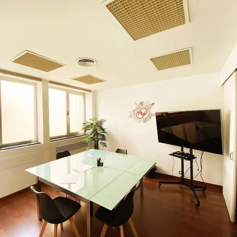 Coworking & Business Place, Sala de reuniones para 4 personas, Madrid
