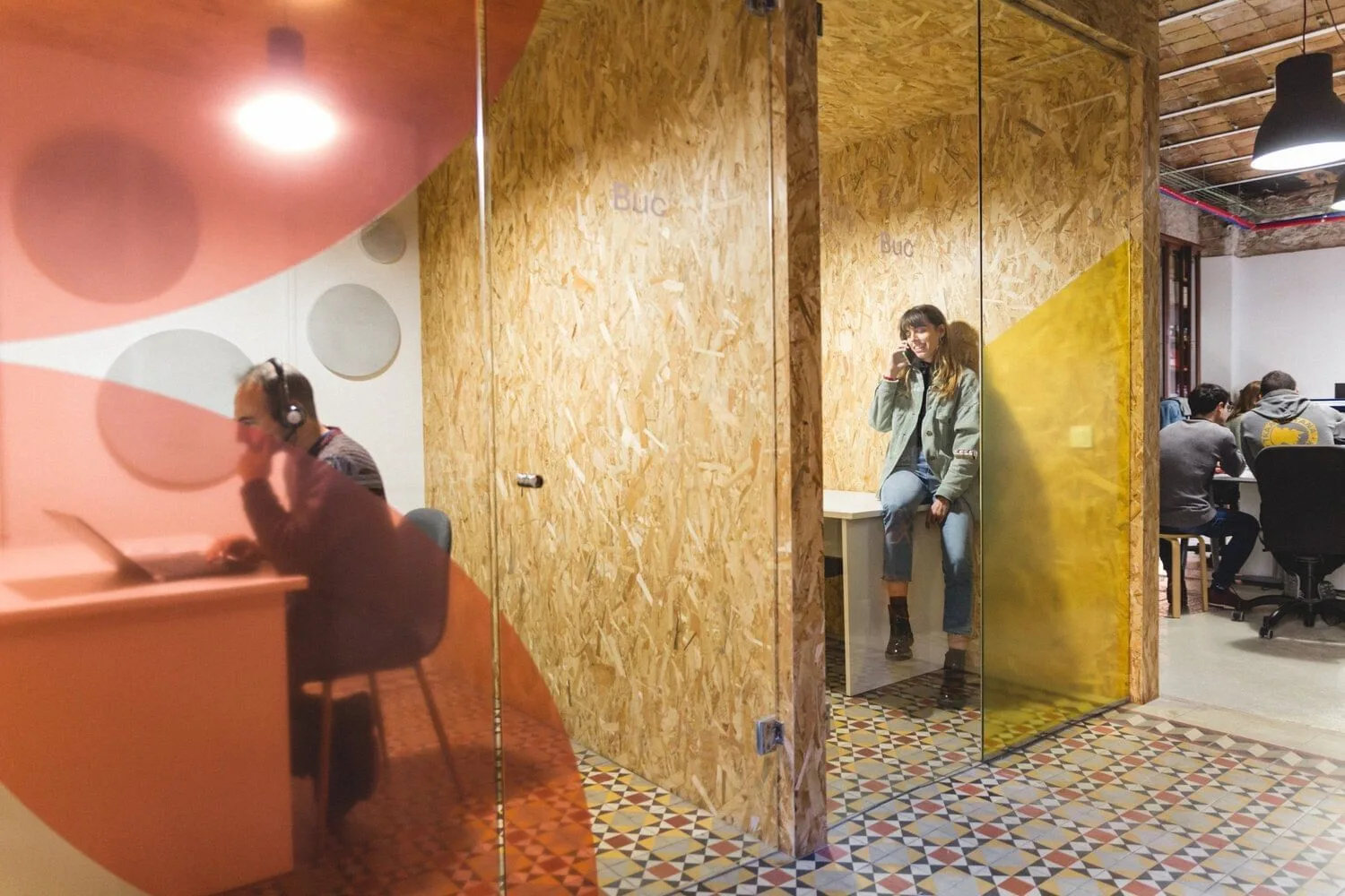 Coworking Cooking, Phone booth, Girona