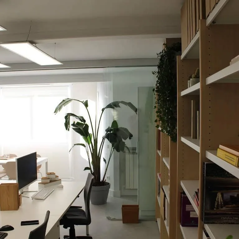 Coworking Coso87, Private office, 2 desks, Zaragoza