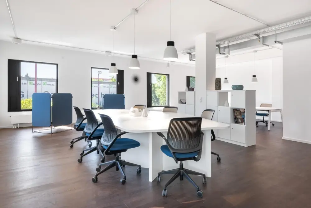 HQ CA, Sacramento - Campus Commons (HQ), Coworking desk, Sacramento, CA