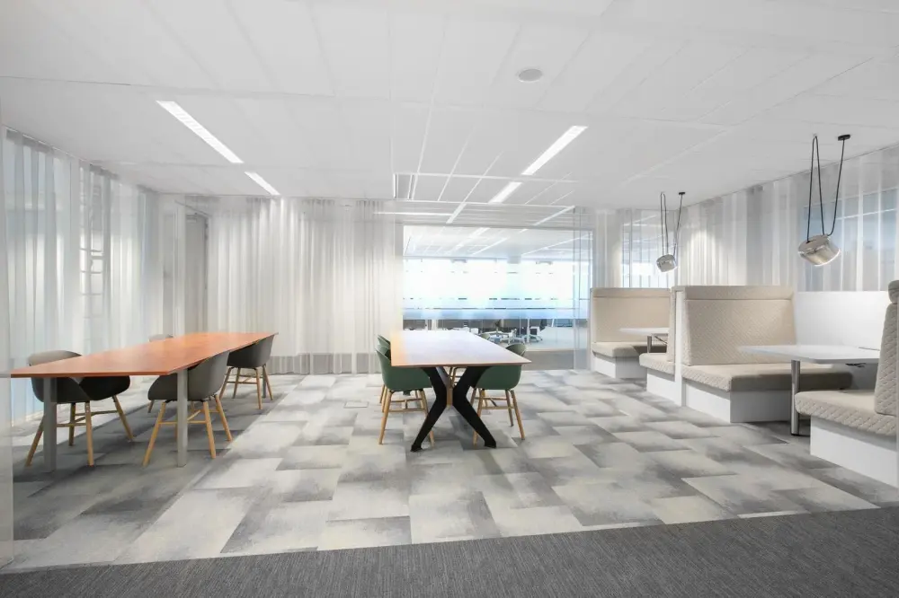 HQ IL, Oak Brook/West - Westbrook Corporate Center (HQ), Coworking desk, Westchester, IL