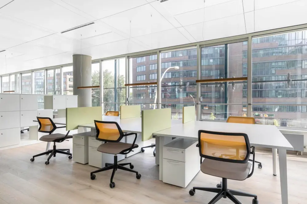 Regus CA, Santa Rosa - Neotomas Ave, Coworking desk, Santa Rosa, CA