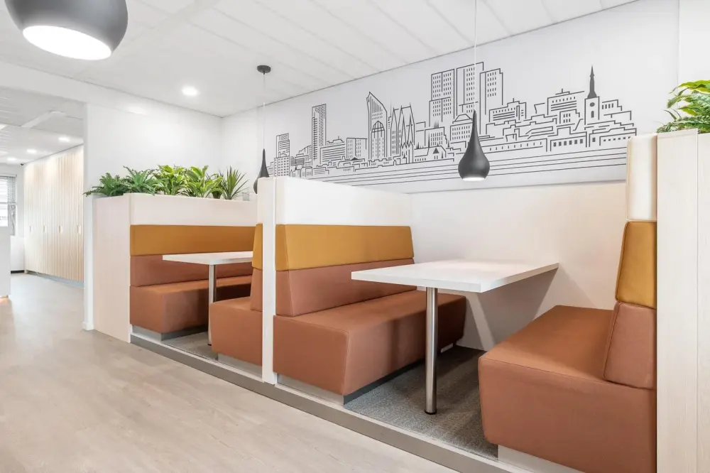 Regus GA, Alpharetta - North Point, Coworking desk, Alpharetta, GA