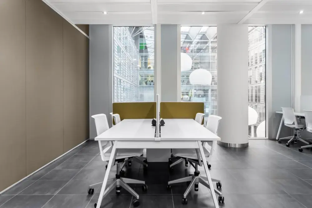 Regus NORTHAMPTON, Northampton Business Park, Coworking desk, Northampton