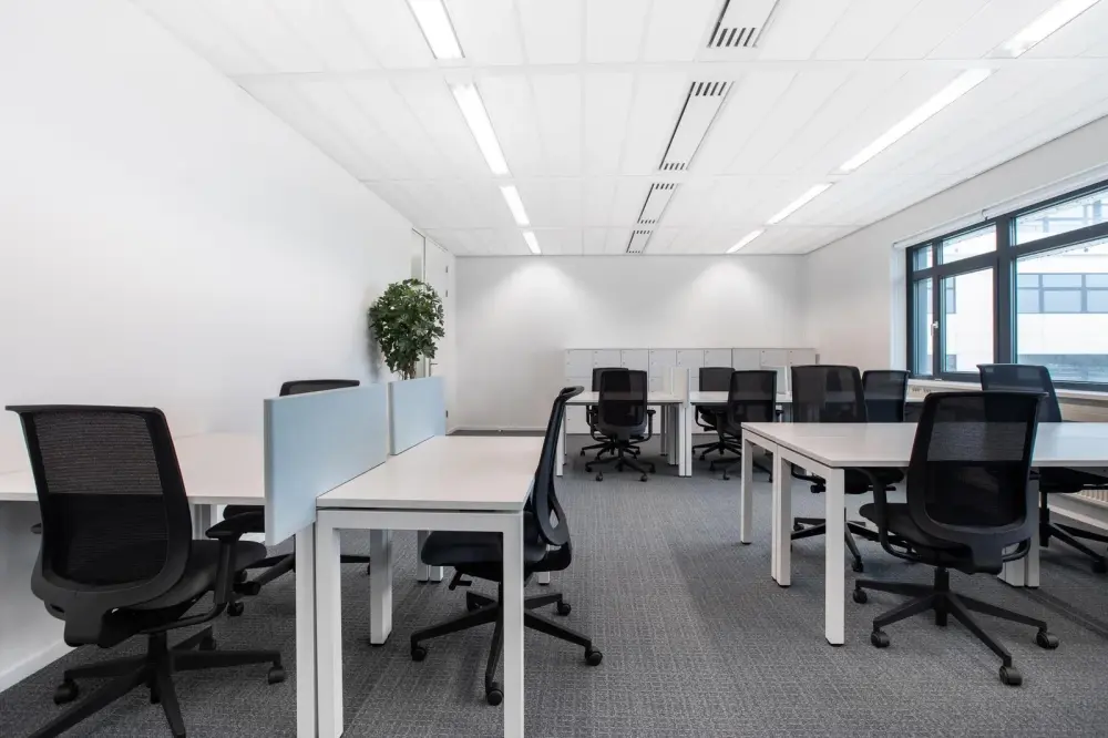 Regus TN, Brentwood - Brentwood Center, Coworking desk, Brentwood, CA