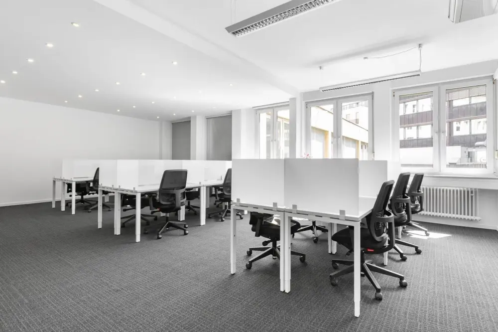 Regus TN, Memphis - Triad Centre I, Coworking desk, Memphis, TN