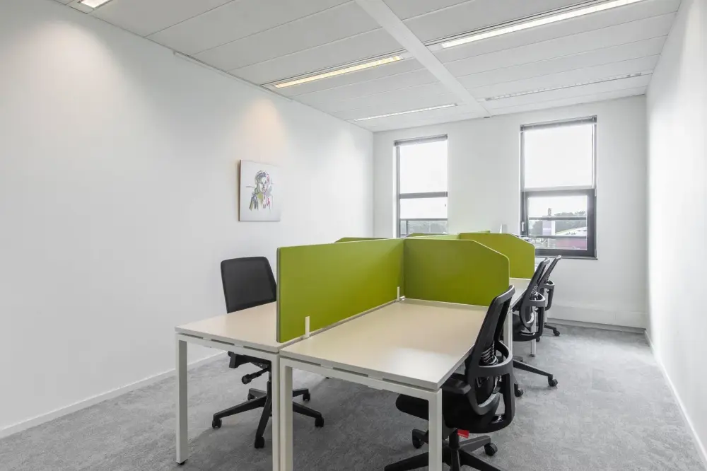 Regus WA, Vancouver - 1220 Main Place, Coworking desk, Vancouver, WA