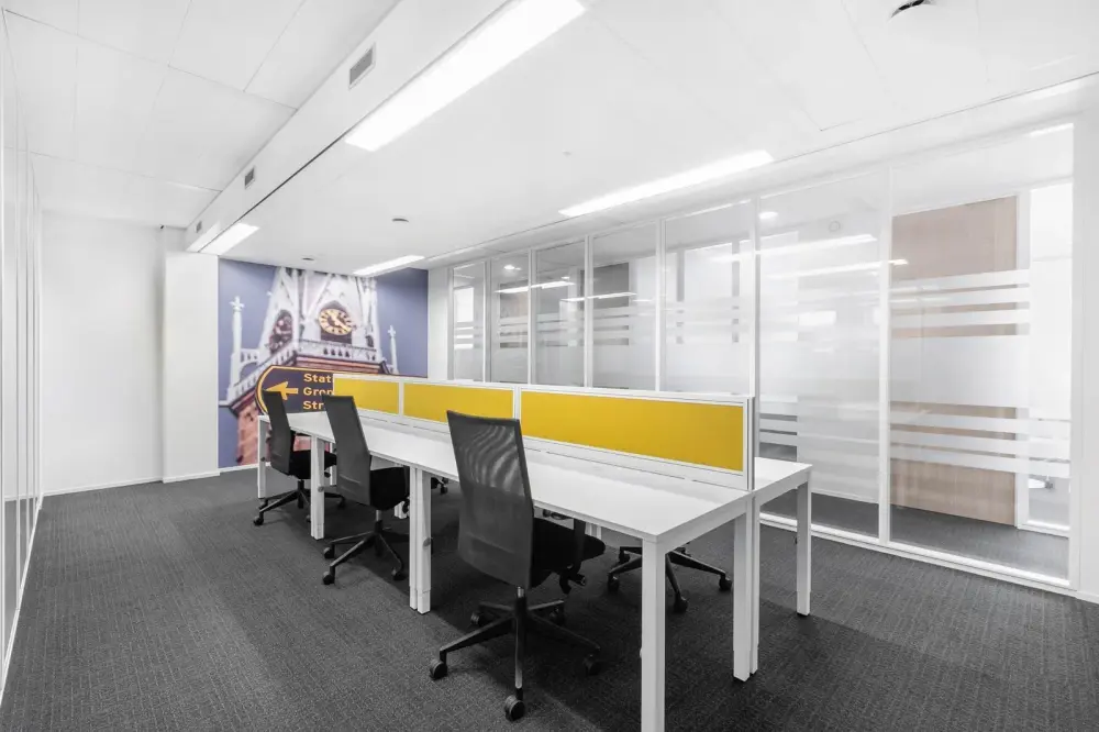 Spaces CA, Los Angeles - Spaces City National Plaza, Coworking desk, Los Angeles, CA