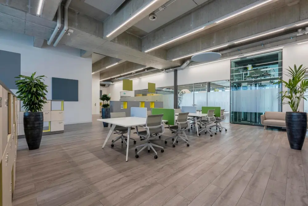 Spaces MO, Kansas City - Walnut Street, Coworking desk, Kansas City, MO