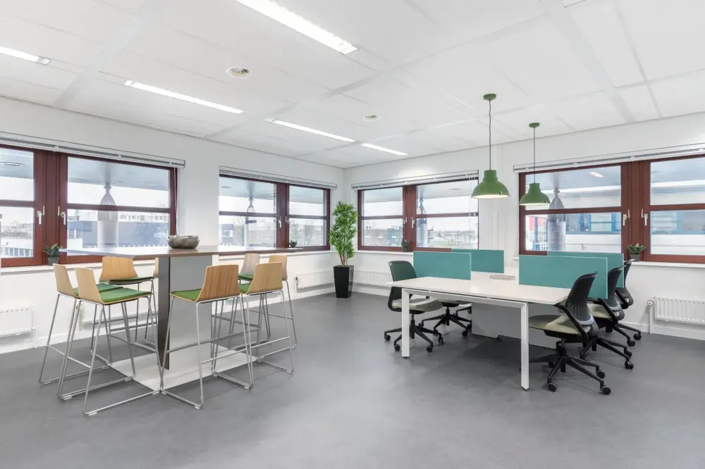 Spaces PA, Philadelphia - Spaces Commerce Square, Coworking desk, Philadelphia, PA